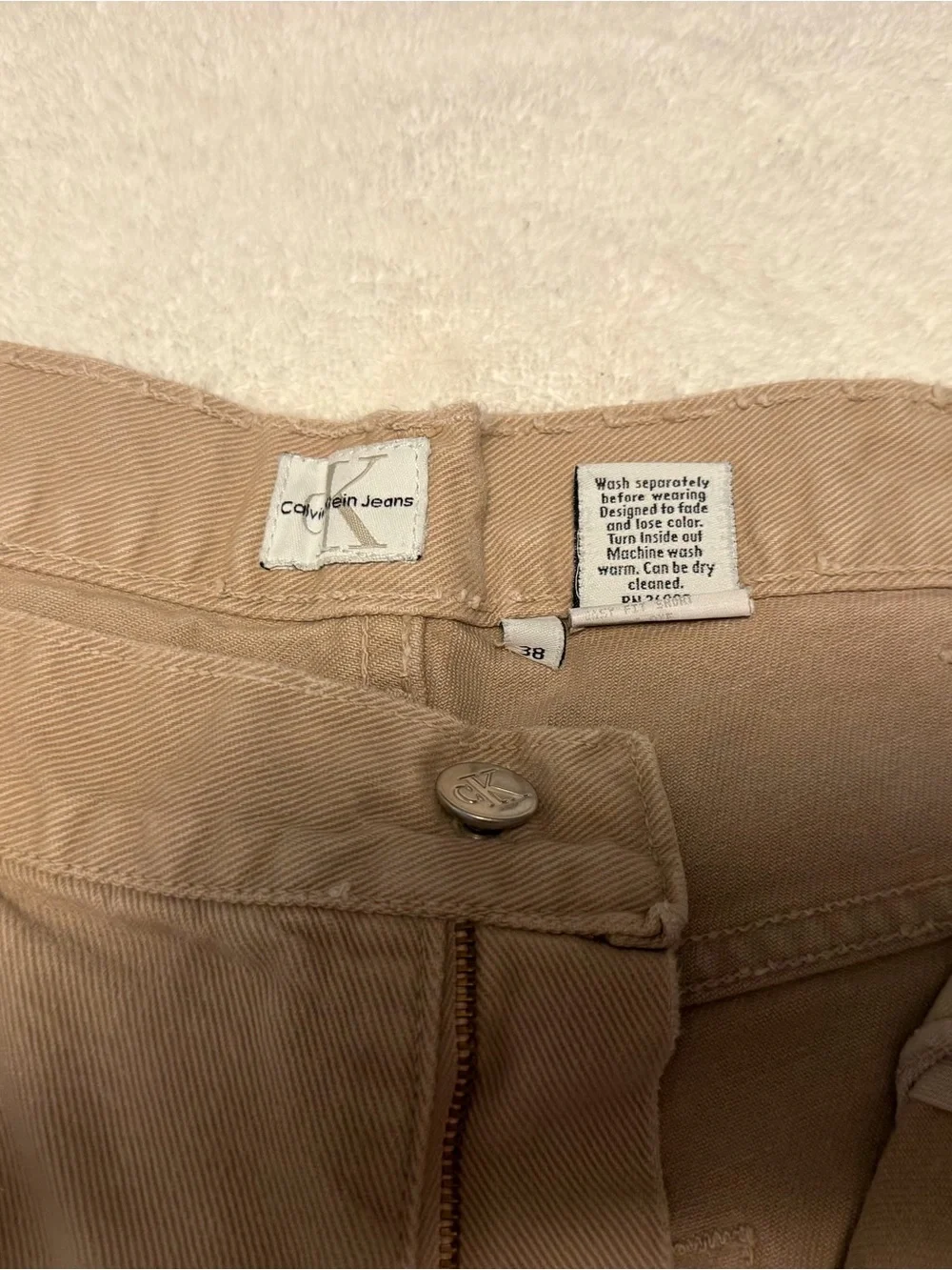 Calvin Klein Jeans Men's Khaki Flat Front Cotton Shorts Jorts